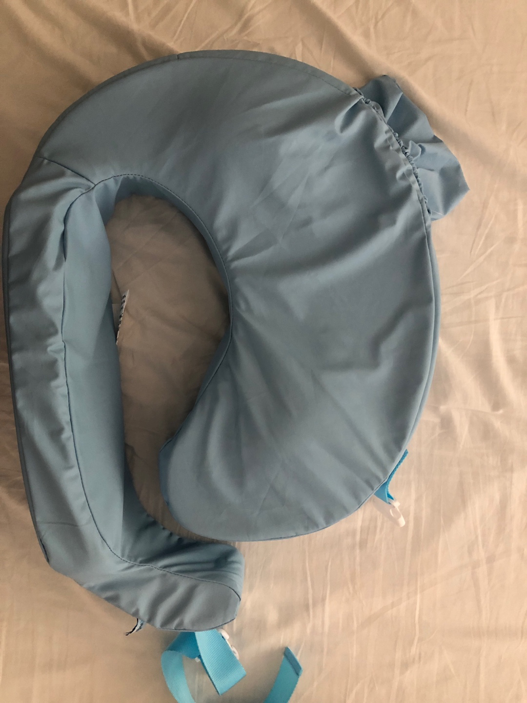 breastfeeding pillow thumbnail