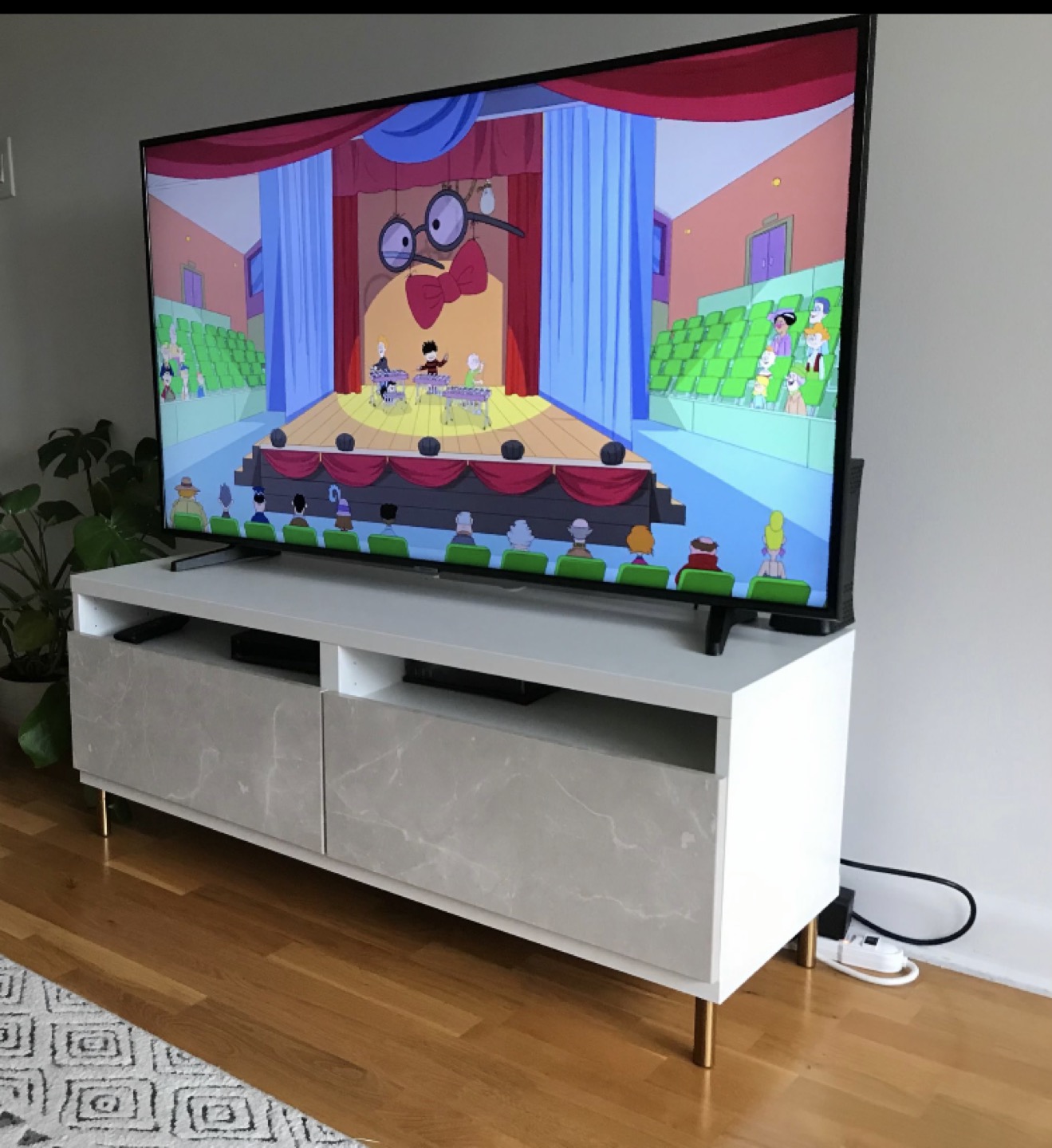 IKEA elegant TV stand, excellent condition