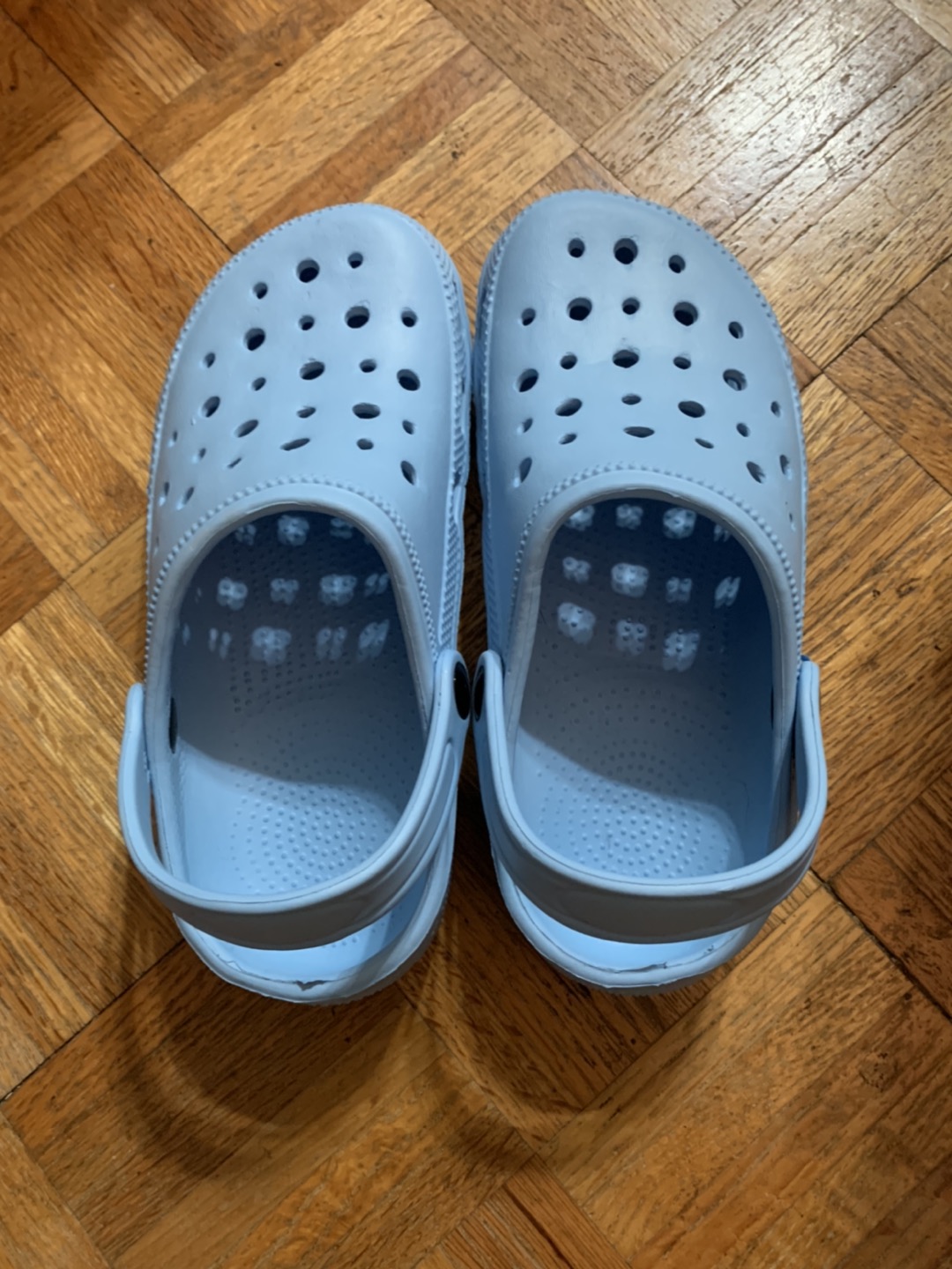 #freecycle Kids Croc-like sz36 shoes thumbnail