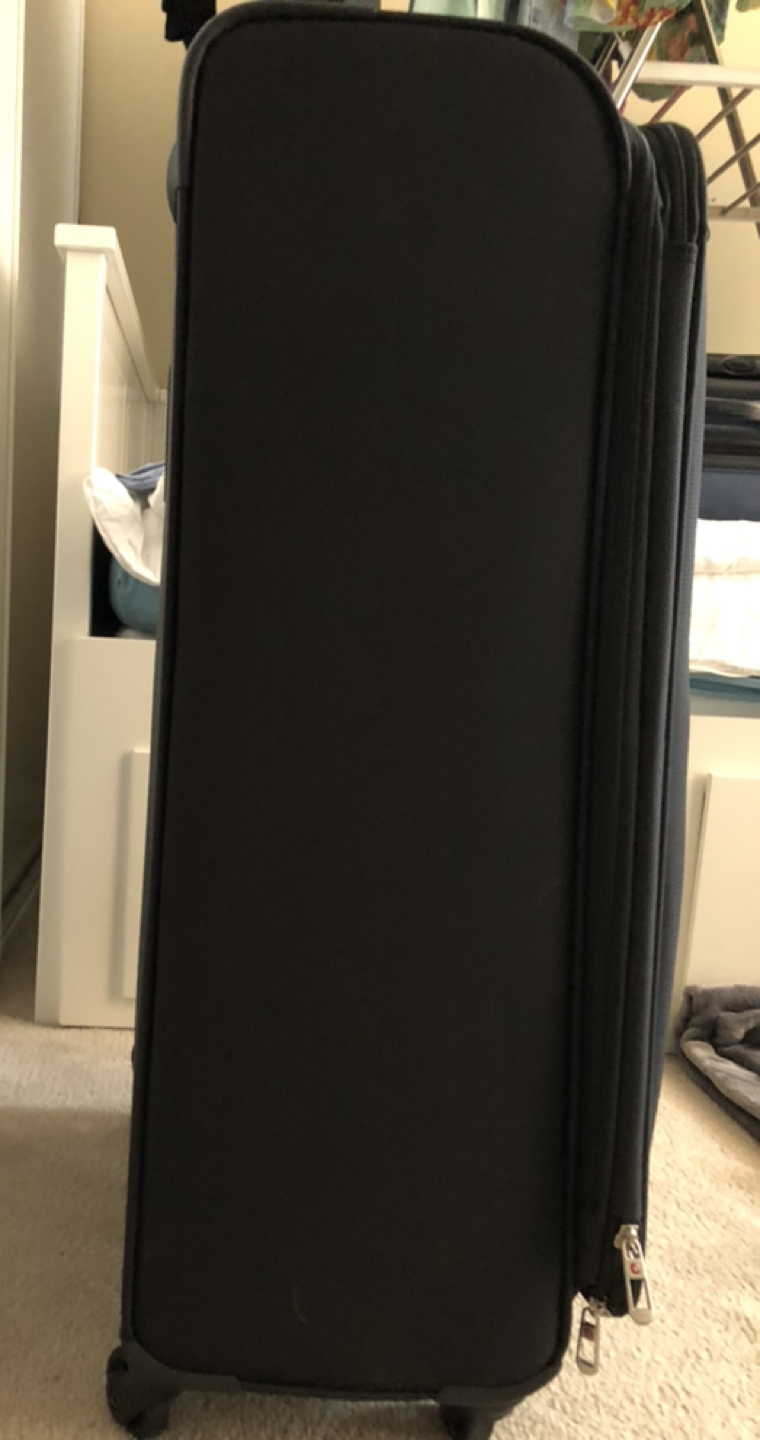 28 inch Swiss Gear Luggage - brand new - photo 2
