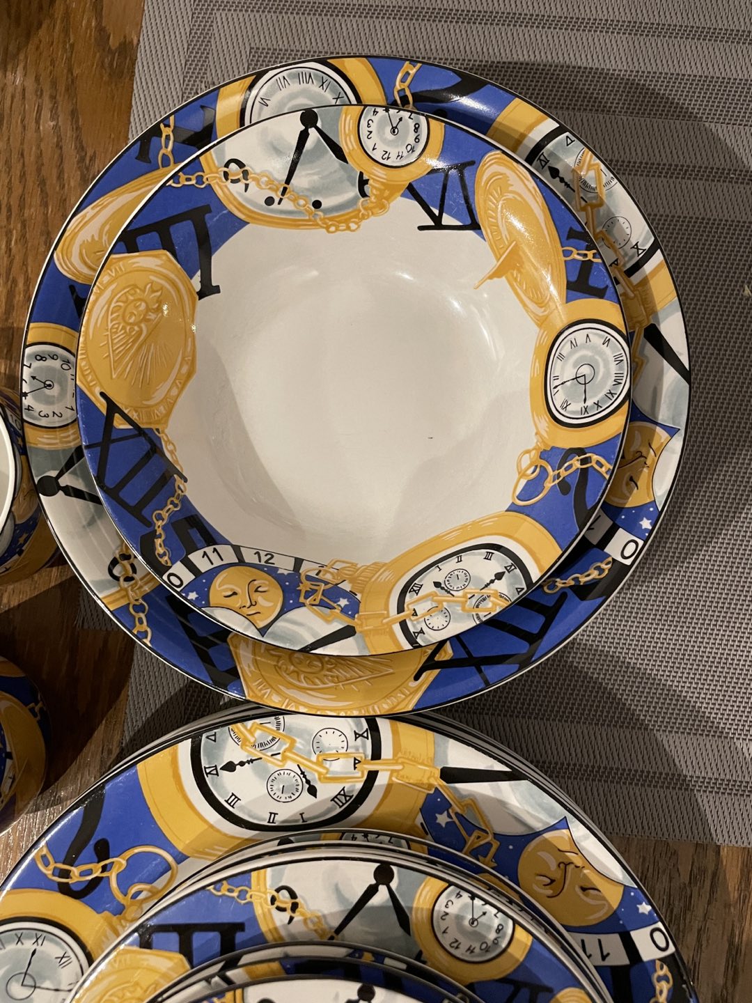 Moving out Sale: Set of plates - photo 2