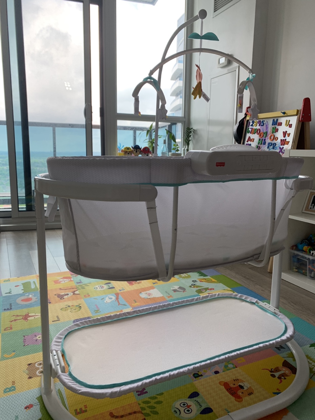 Fisher-price bassinet - photo 2