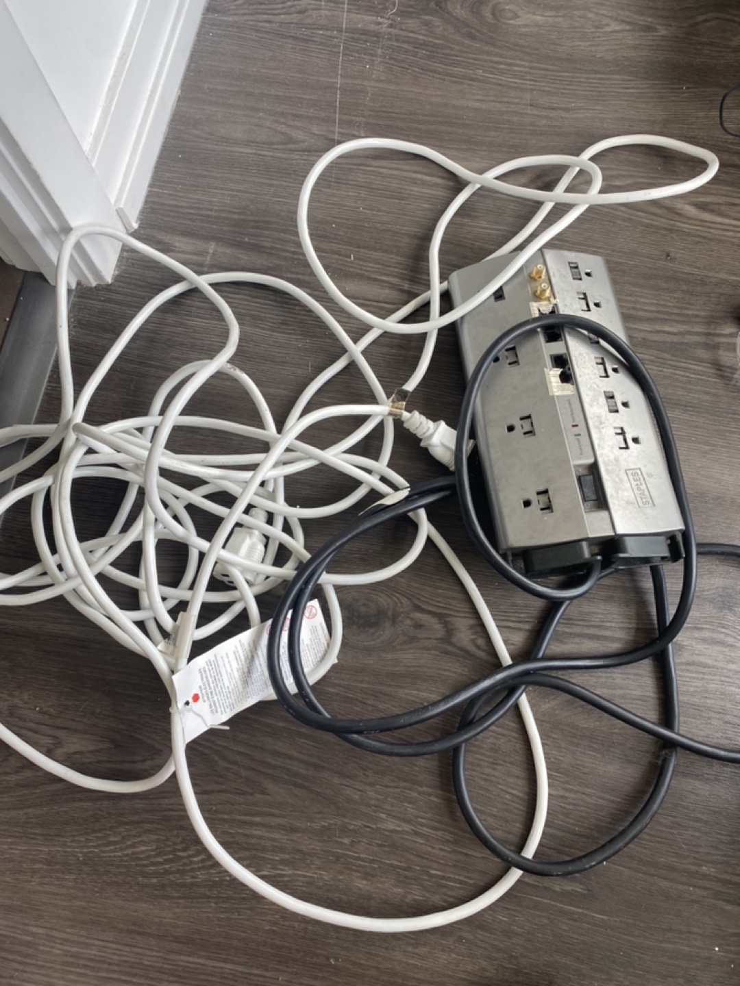 2 extension cords thumbnail