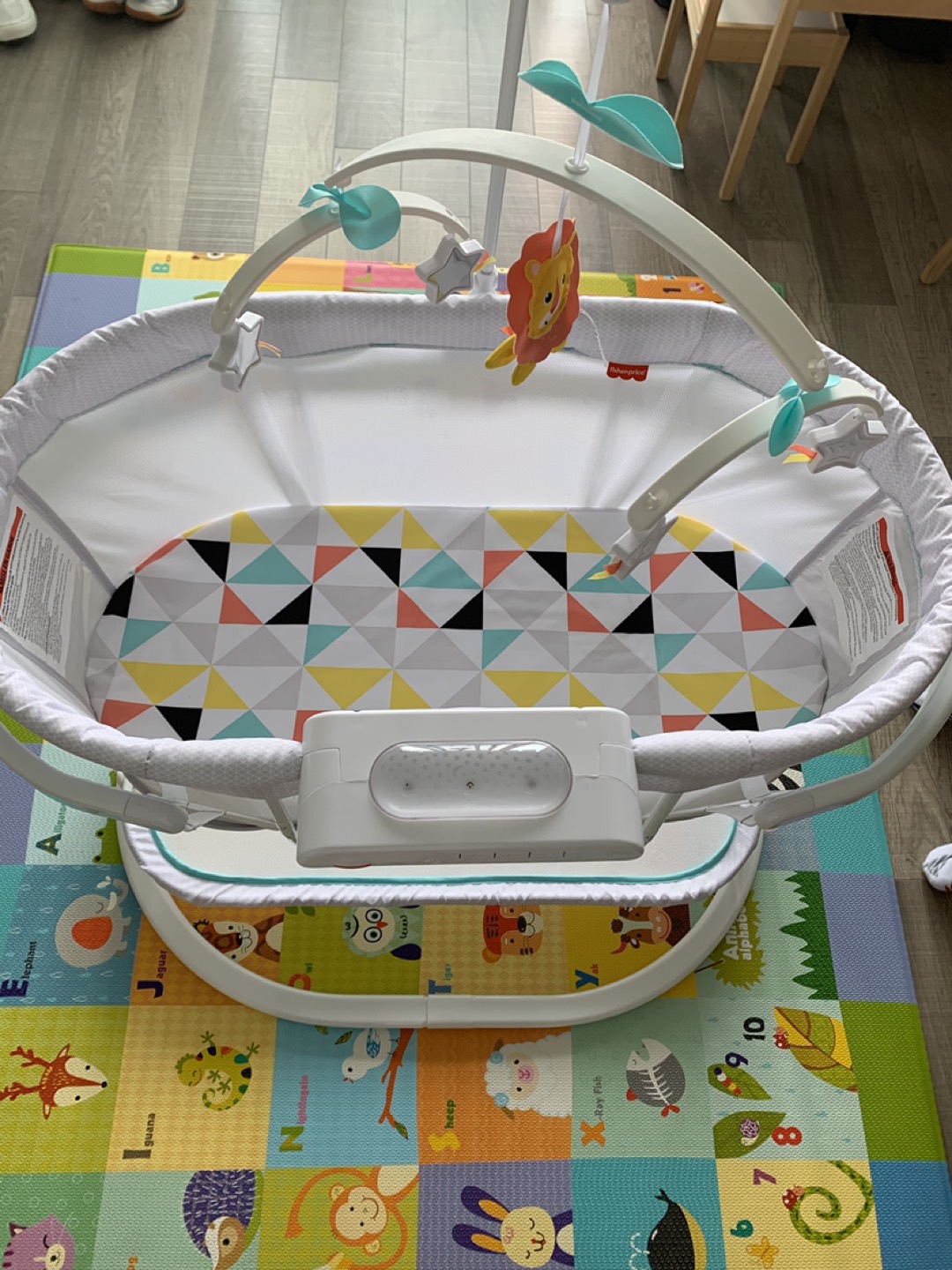 Fisher-price bassinet - photo 4