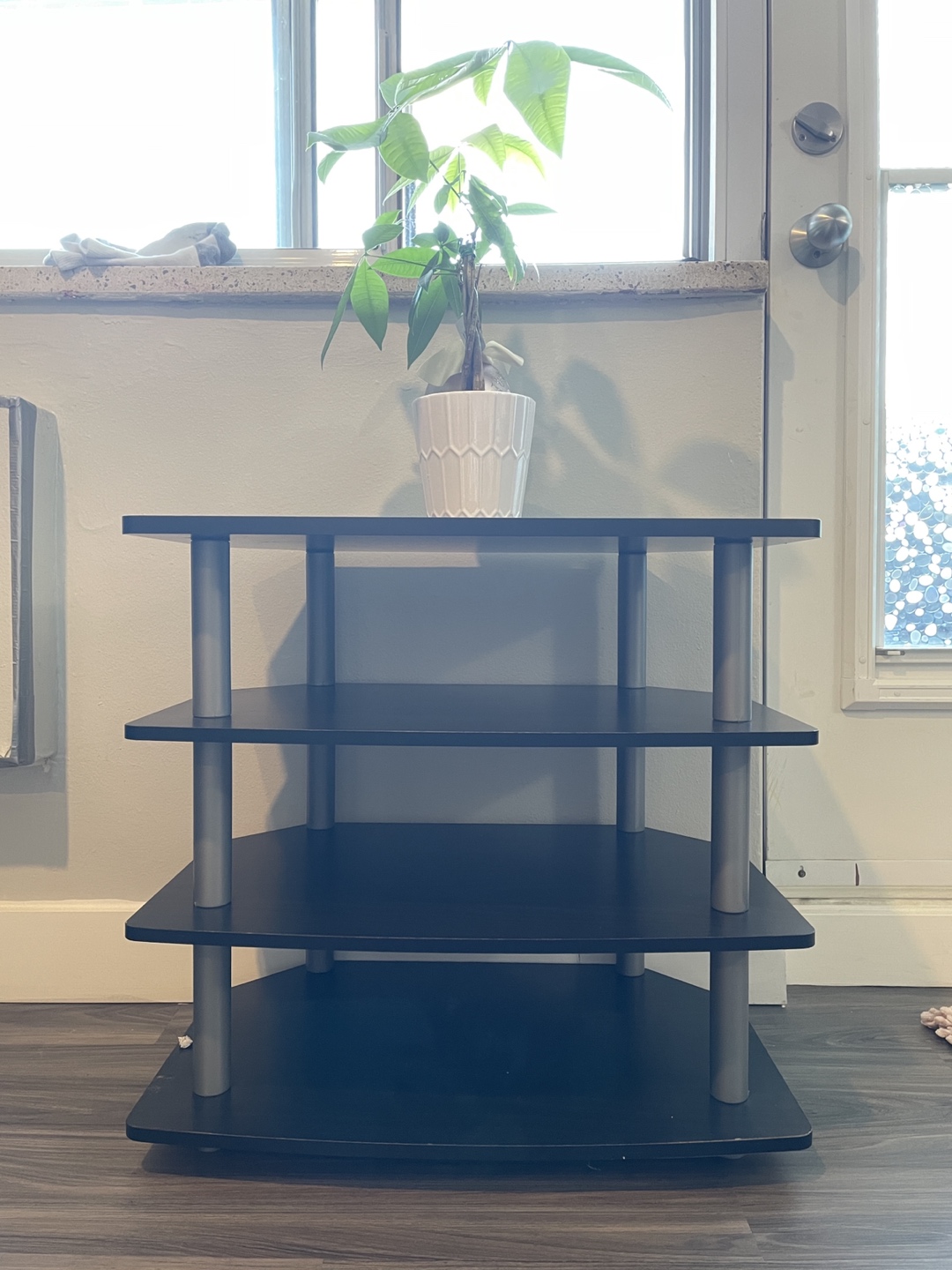 TV STAND 99% NEW thumbnail