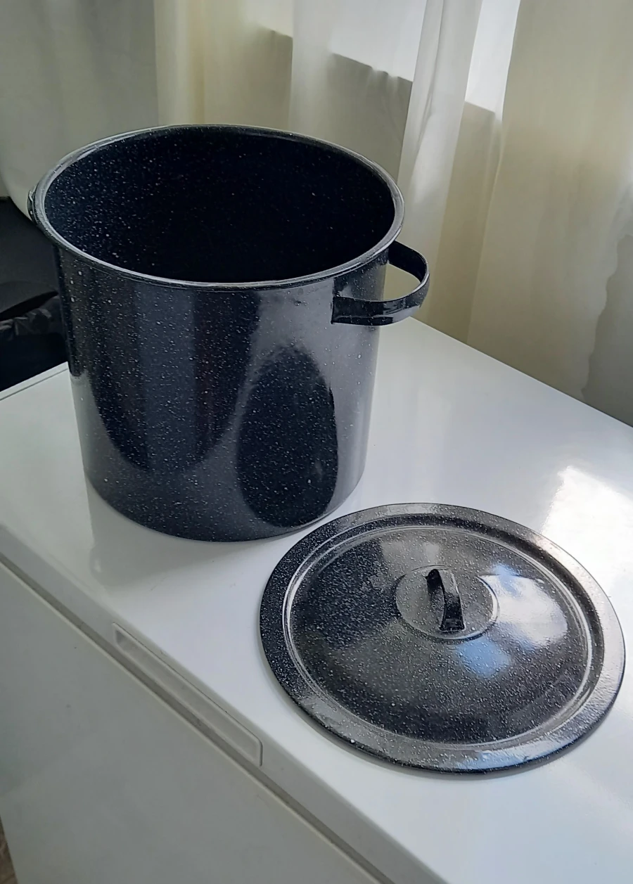 12 Qrt Enamel Stock Pot - photo 2