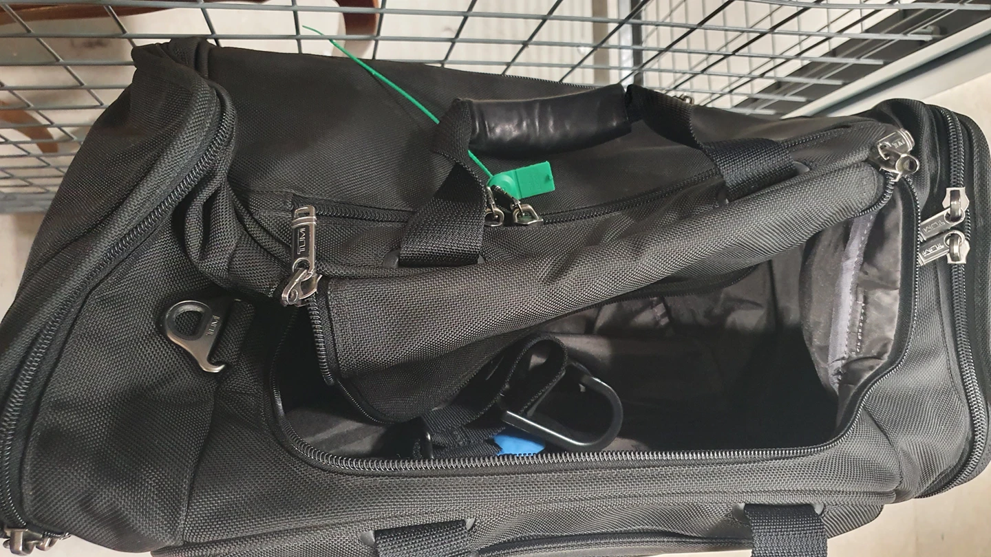 $20 each Tumi and Victorinox laptop bags. brand new - photo 4