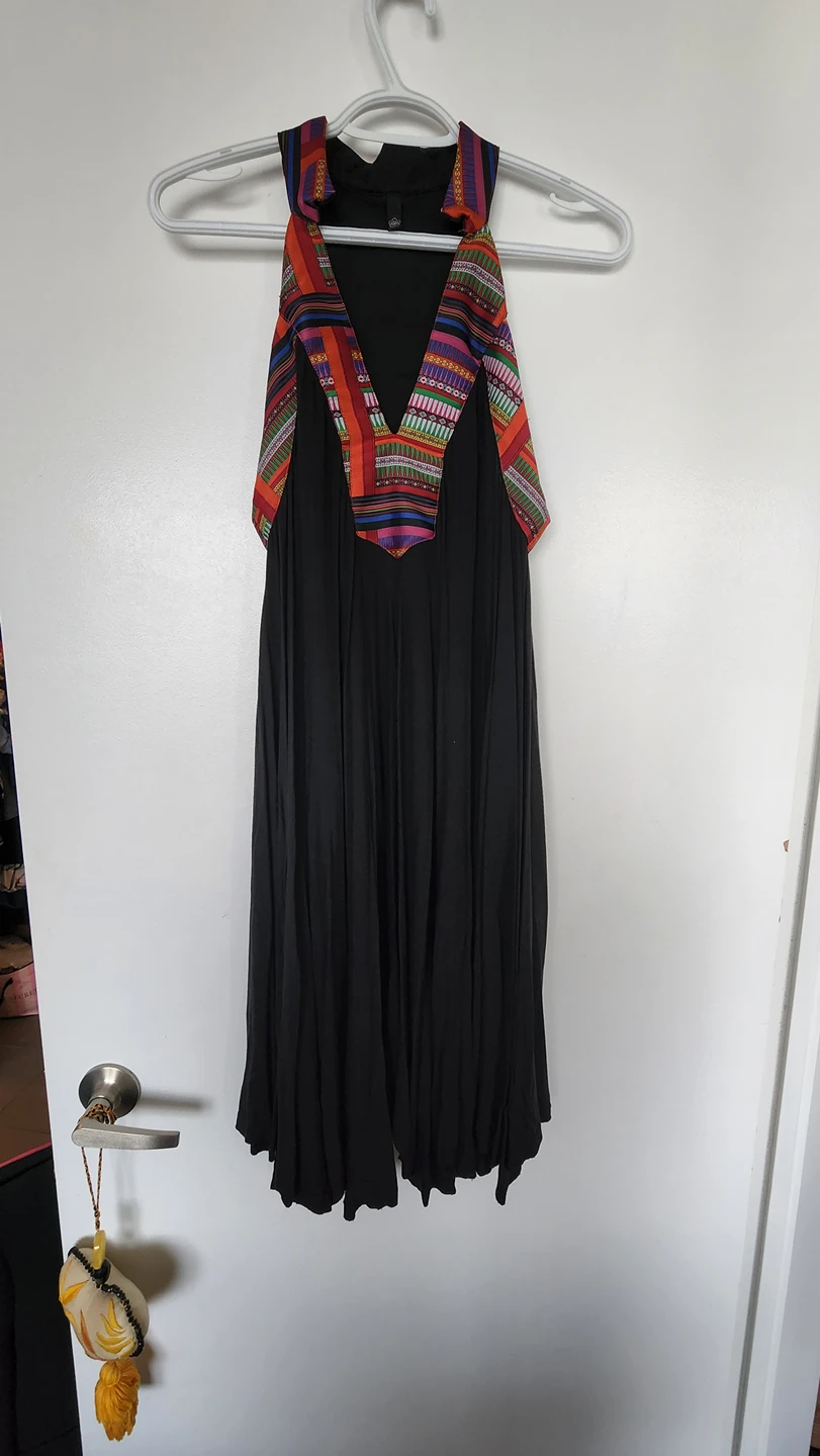 Black flowy dress (M) thumbnail