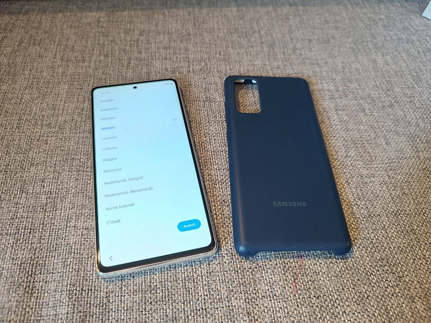 Samsung galaxy s20 FE sm-g780g/ds - 128gb-Cloud White (Dual SIM)