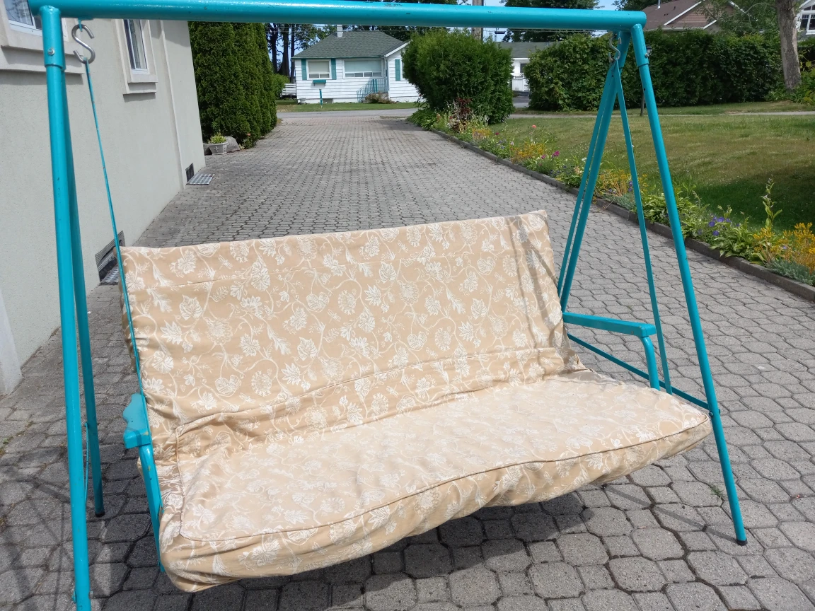 Outdoor swing seat thumbnail