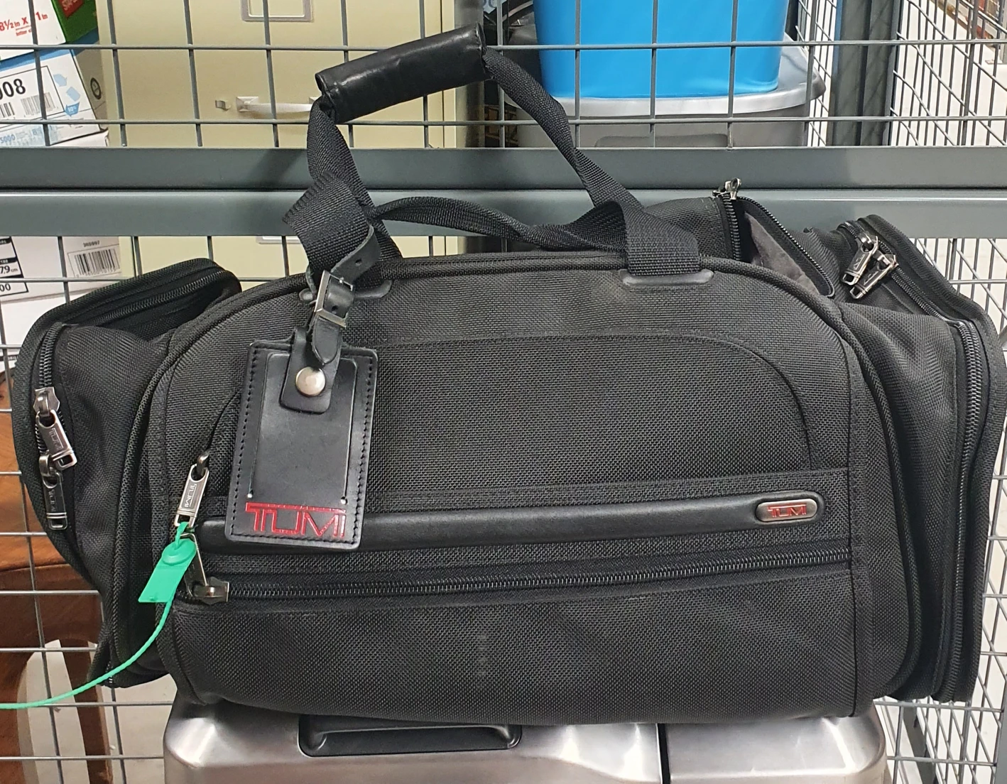$20 each Tumi and Victorinox laptop bags. brand new - photo 5