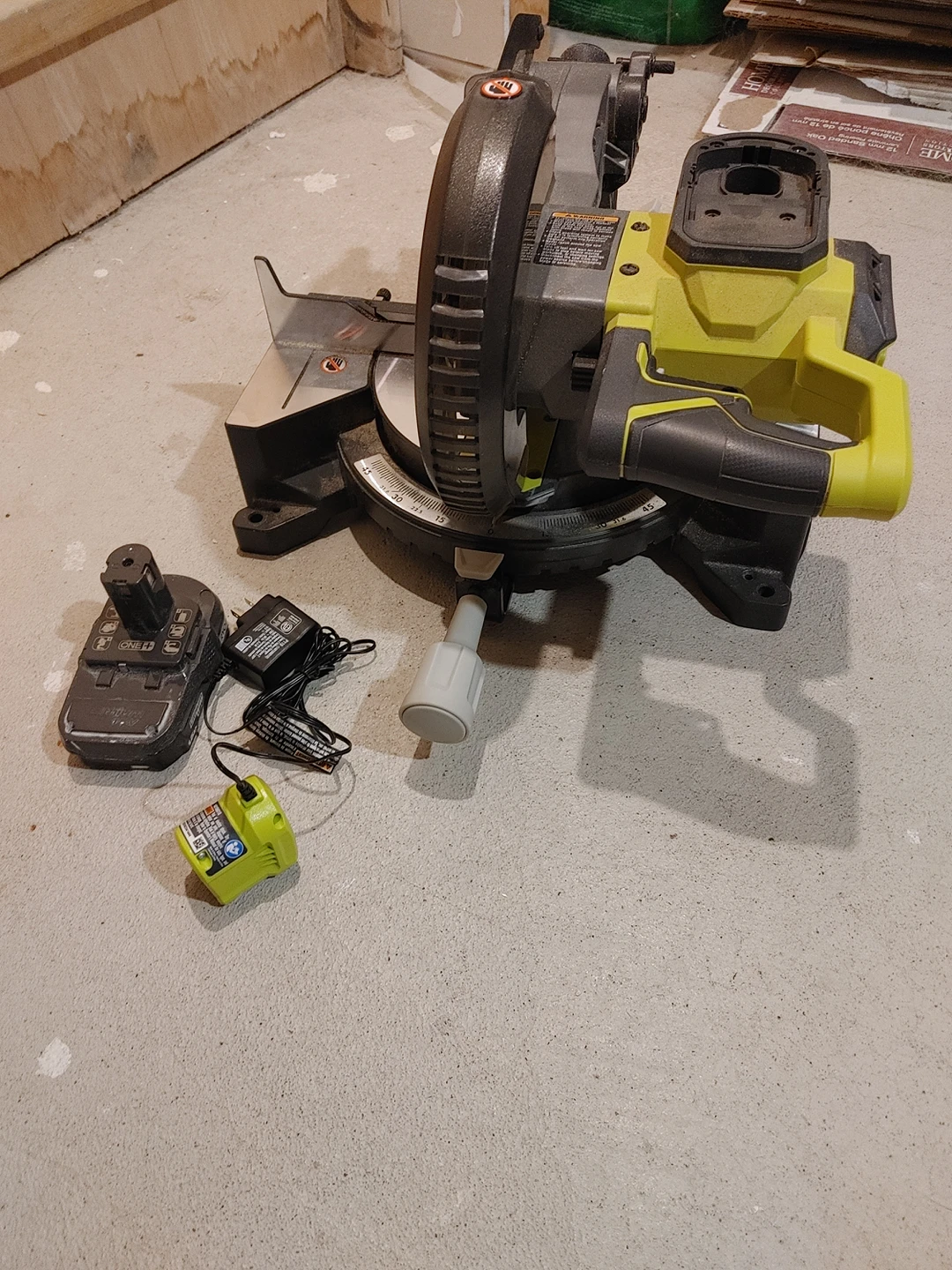 Ryobi 10 amp 7-1/4 compound mitre saw w/ blade 18v ONE+ battery - photo 2