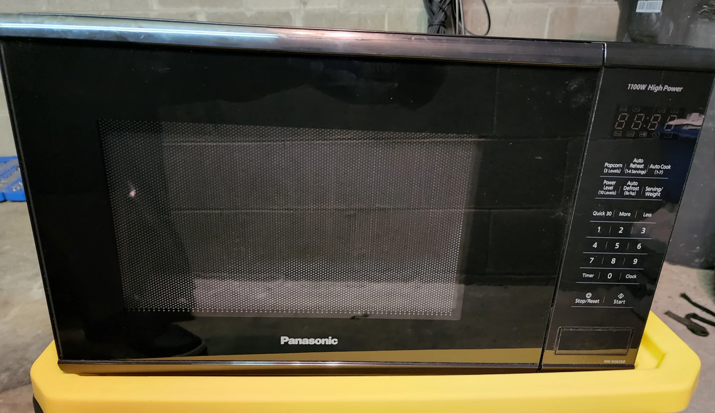microwave  *NEW*