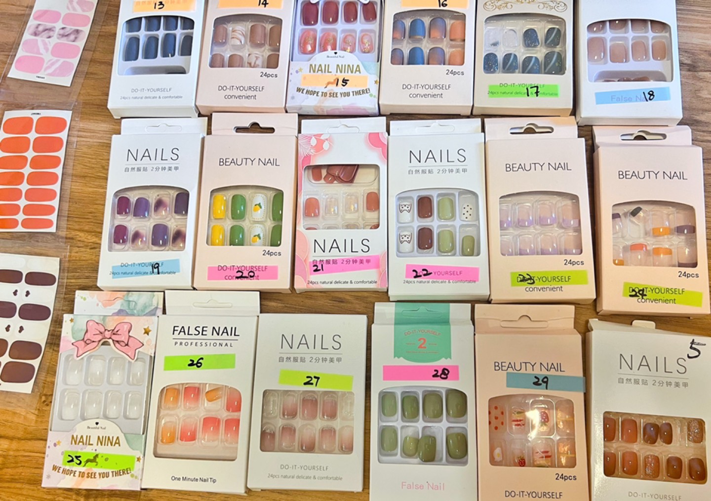 Brand new Push on nails - photo 2