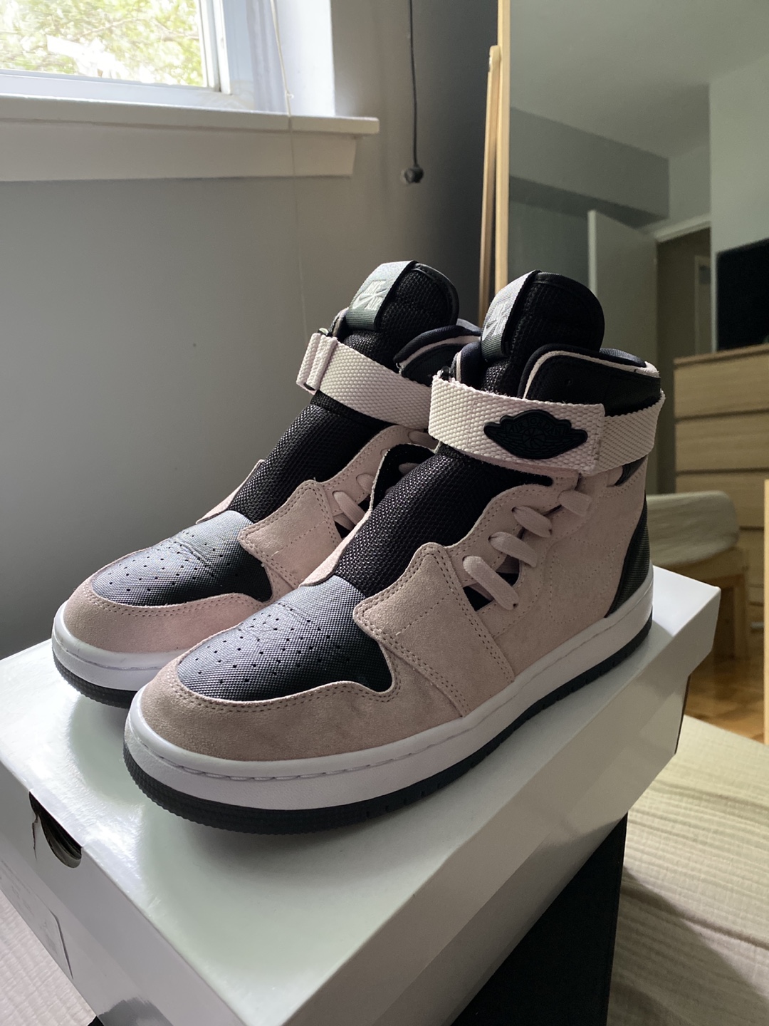 Air Jordan 1 NOVA XX thumbnail