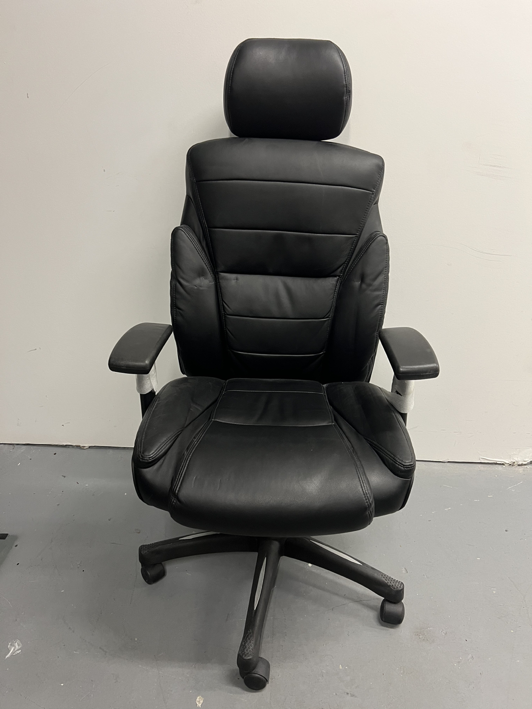 Chair - photo 2