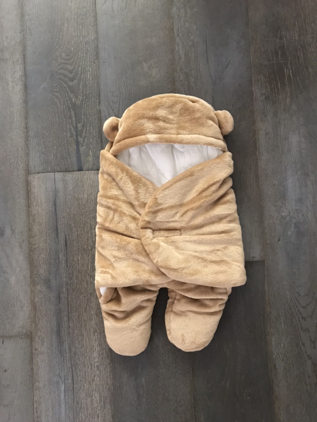 Newborn Bear Bunting thumbnail