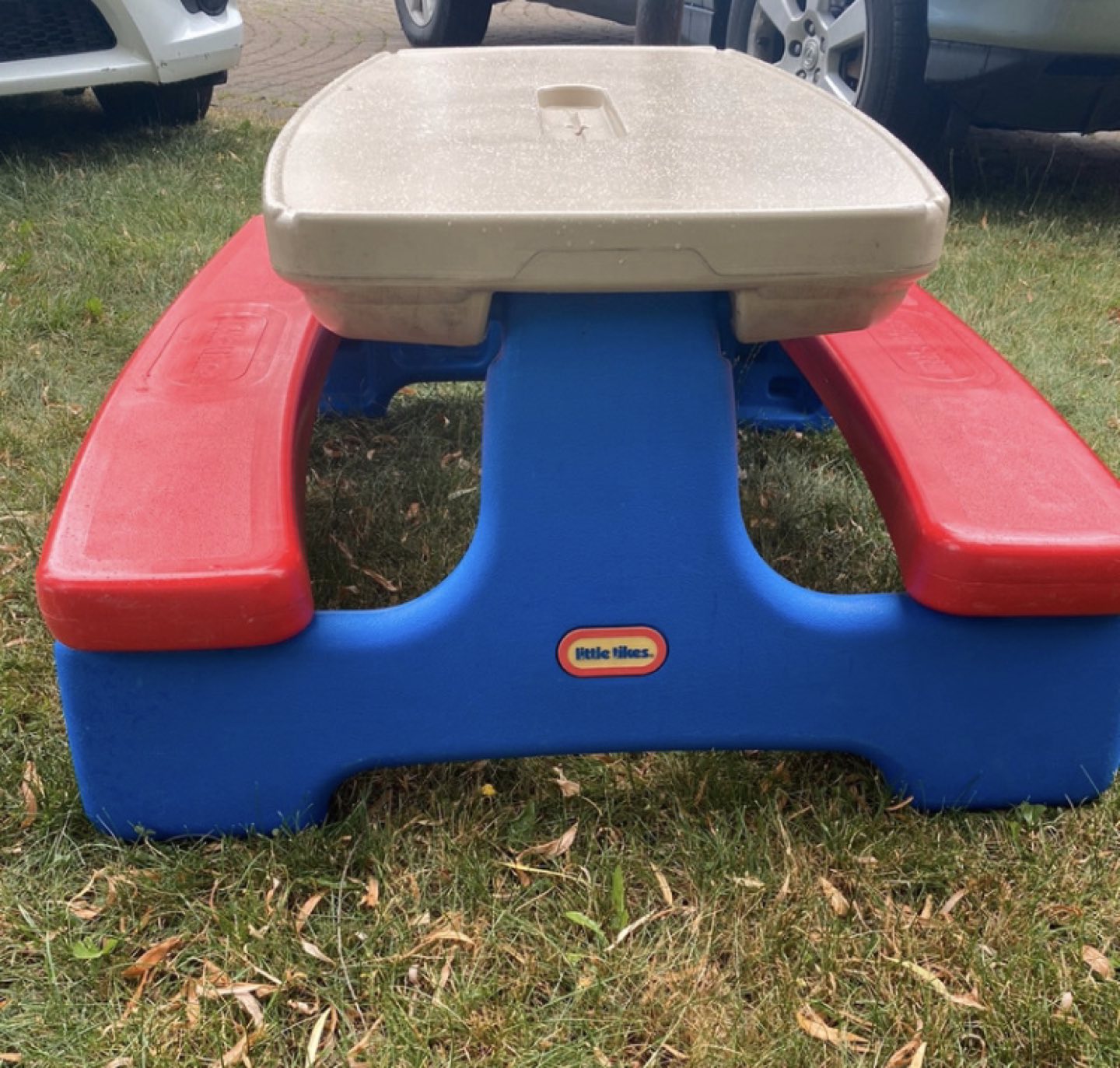Little tikes foldable picnic table for kids