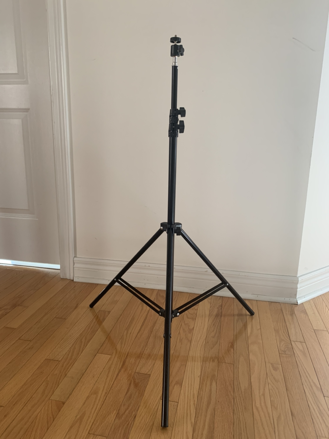 2.1 m Tripod - photo 4