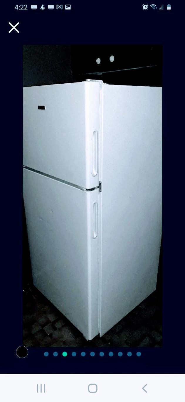 HOTPOINT REFRIGERATER 2020 MODEL ONLY $275 OR BEST OFFER