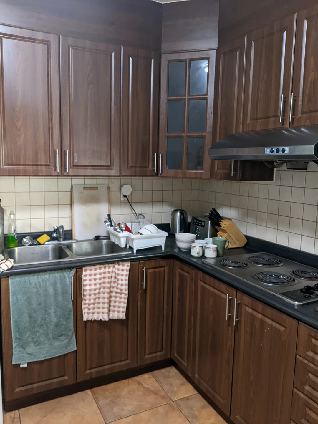 Free kitchen cabinets thumbnail