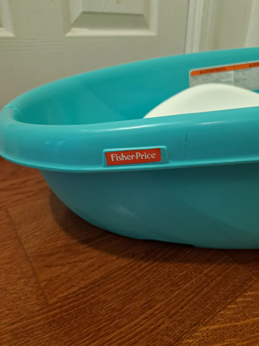 Fisher Price Whale Baby Bath Tub - photo 2