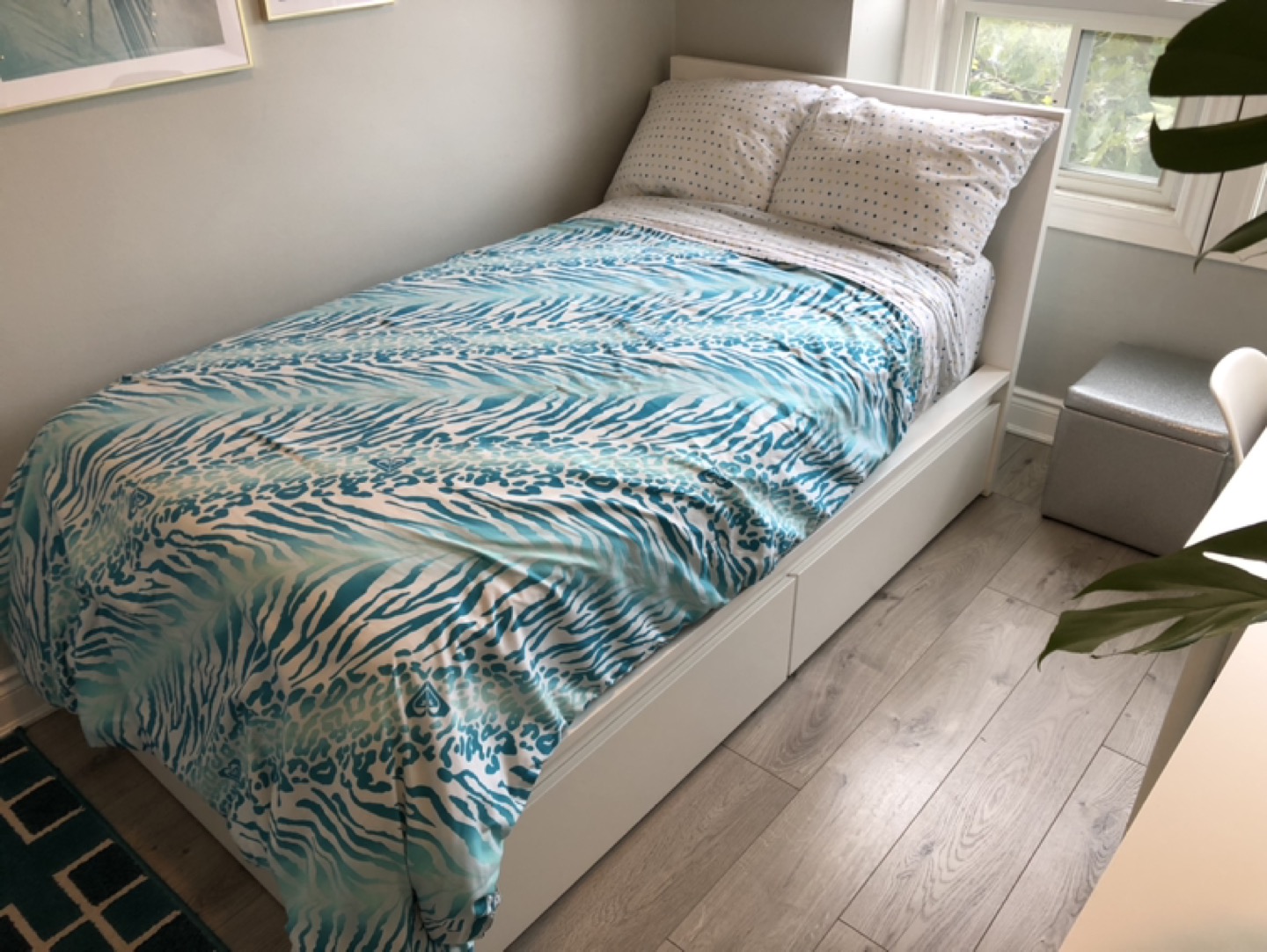IKEA Malm Twin Bed with 2 Storage Drawers and Lonset Slats thumbnail