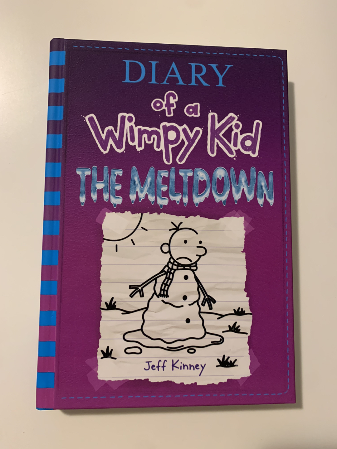 새 Diary of a wimpy kid 책