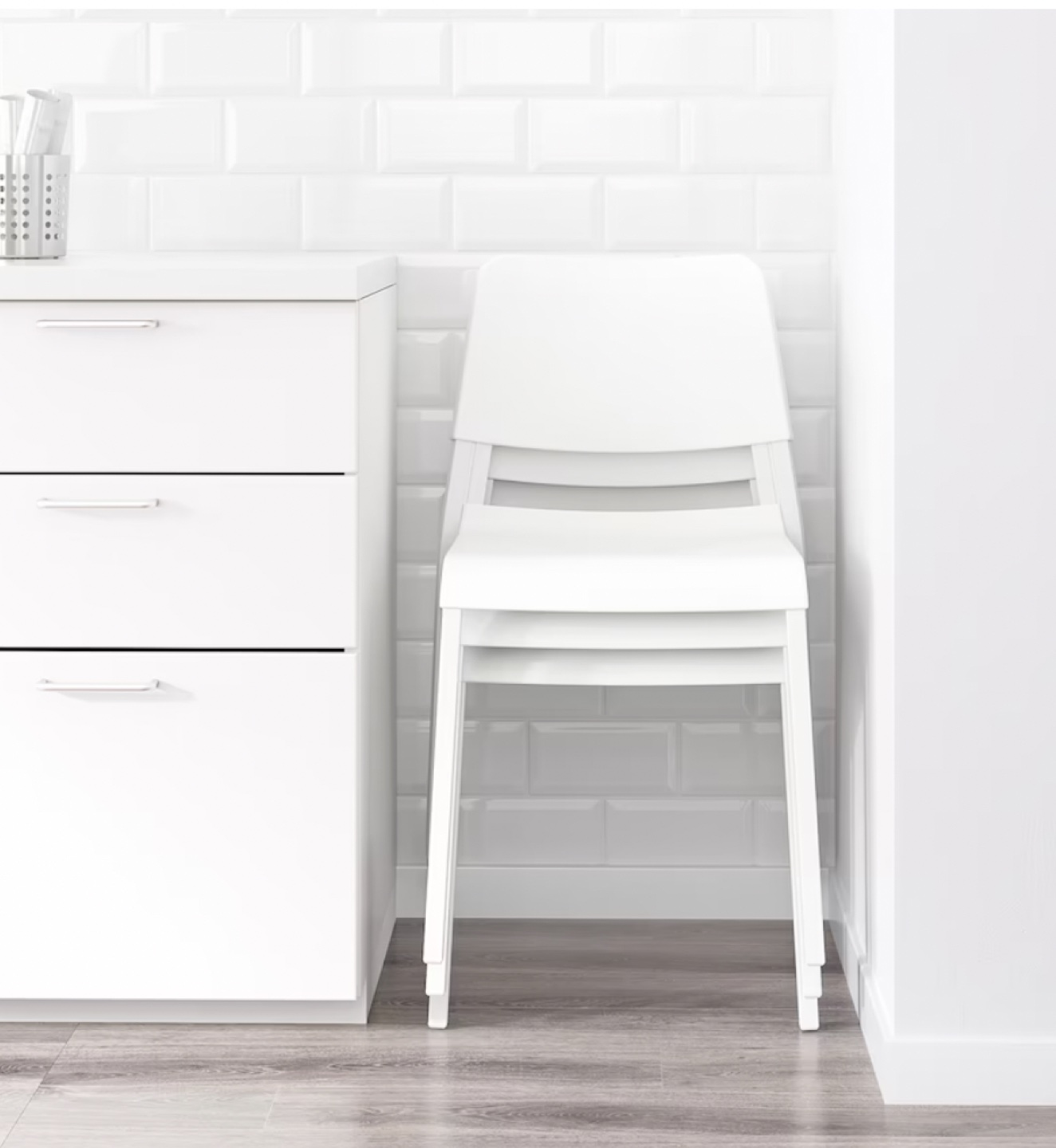 White dining table and chairs - photo 4