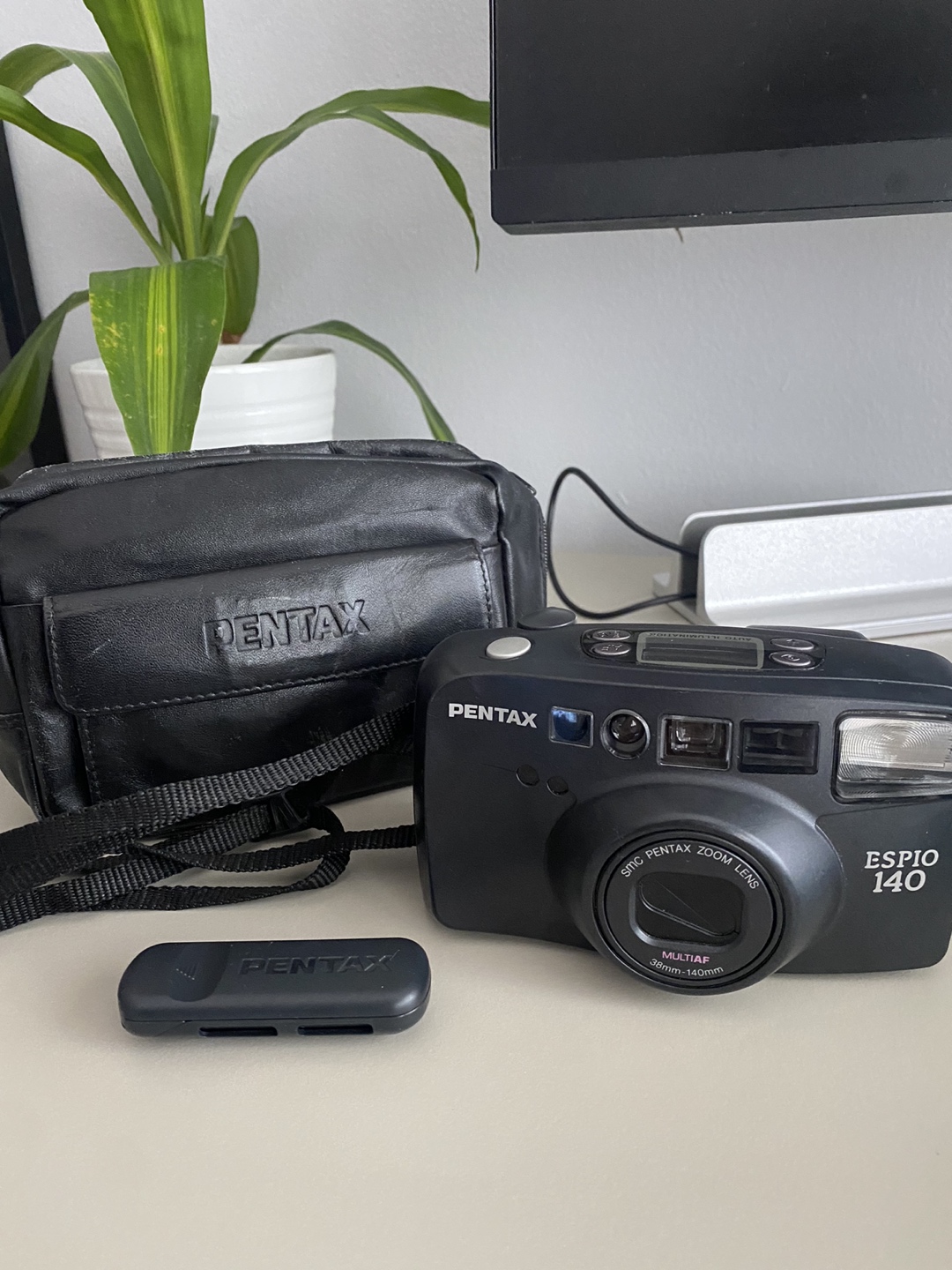PENTAX Espio140 Point and Shoot Camera thumbnail