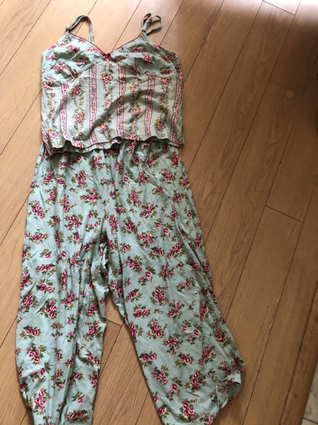 Floral pyjama set in exchange for donation thumbnail