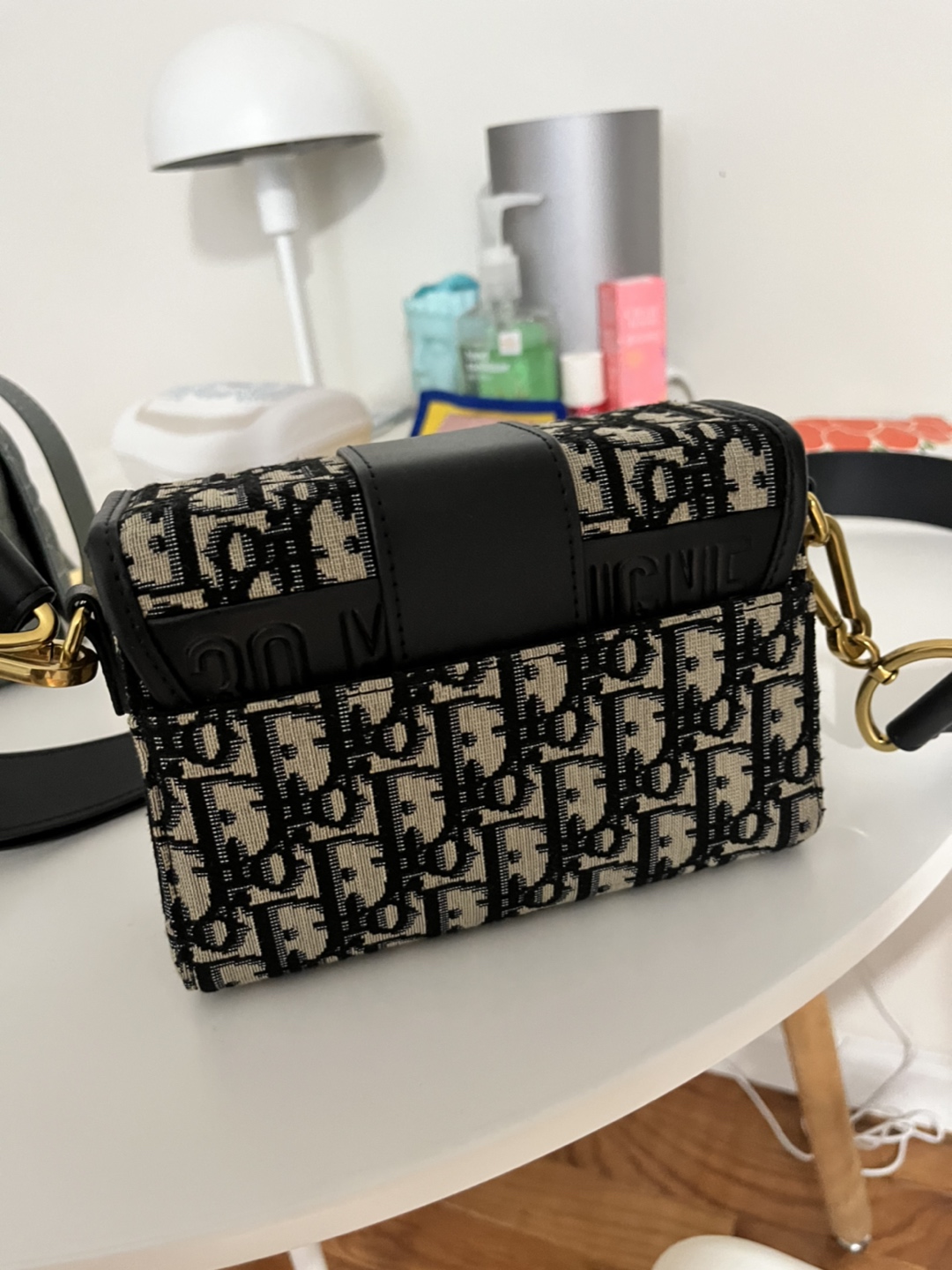 Dior Montaigne box bag image indicator(3)