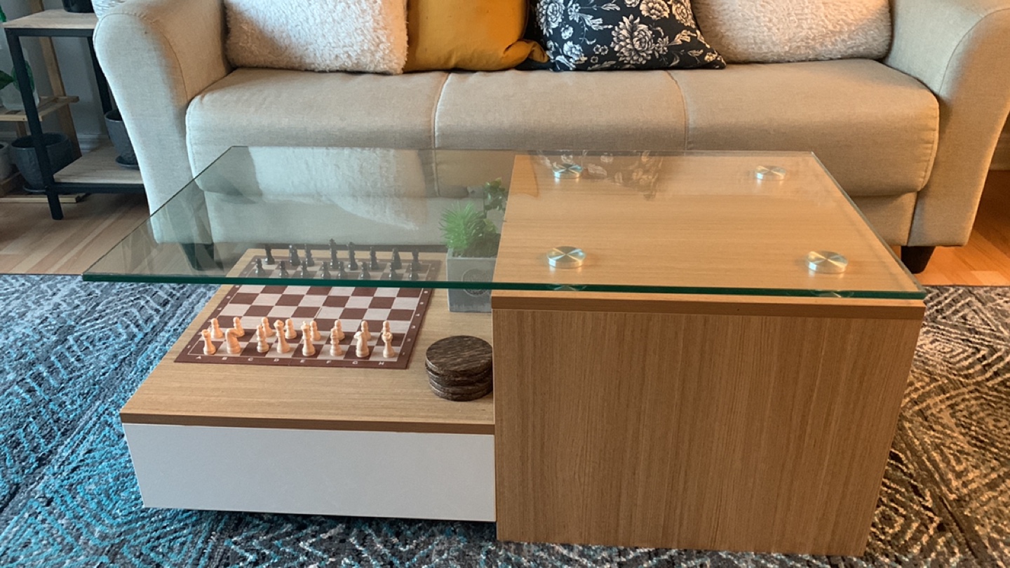 Coffee table for pickup