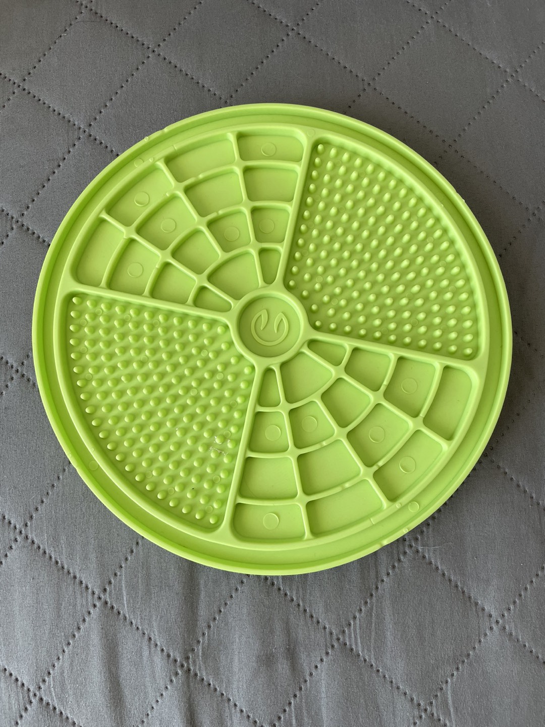 Pet food Lick mat thumbnail