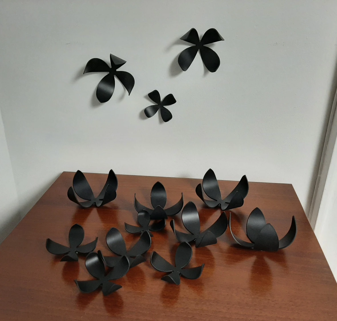 Umbra Black Wallflower Wall Decor thumbnail