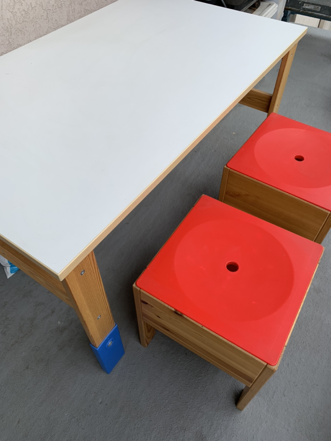 IKEA Kids table and chairs- NEEDS TO GO image indicator(3)