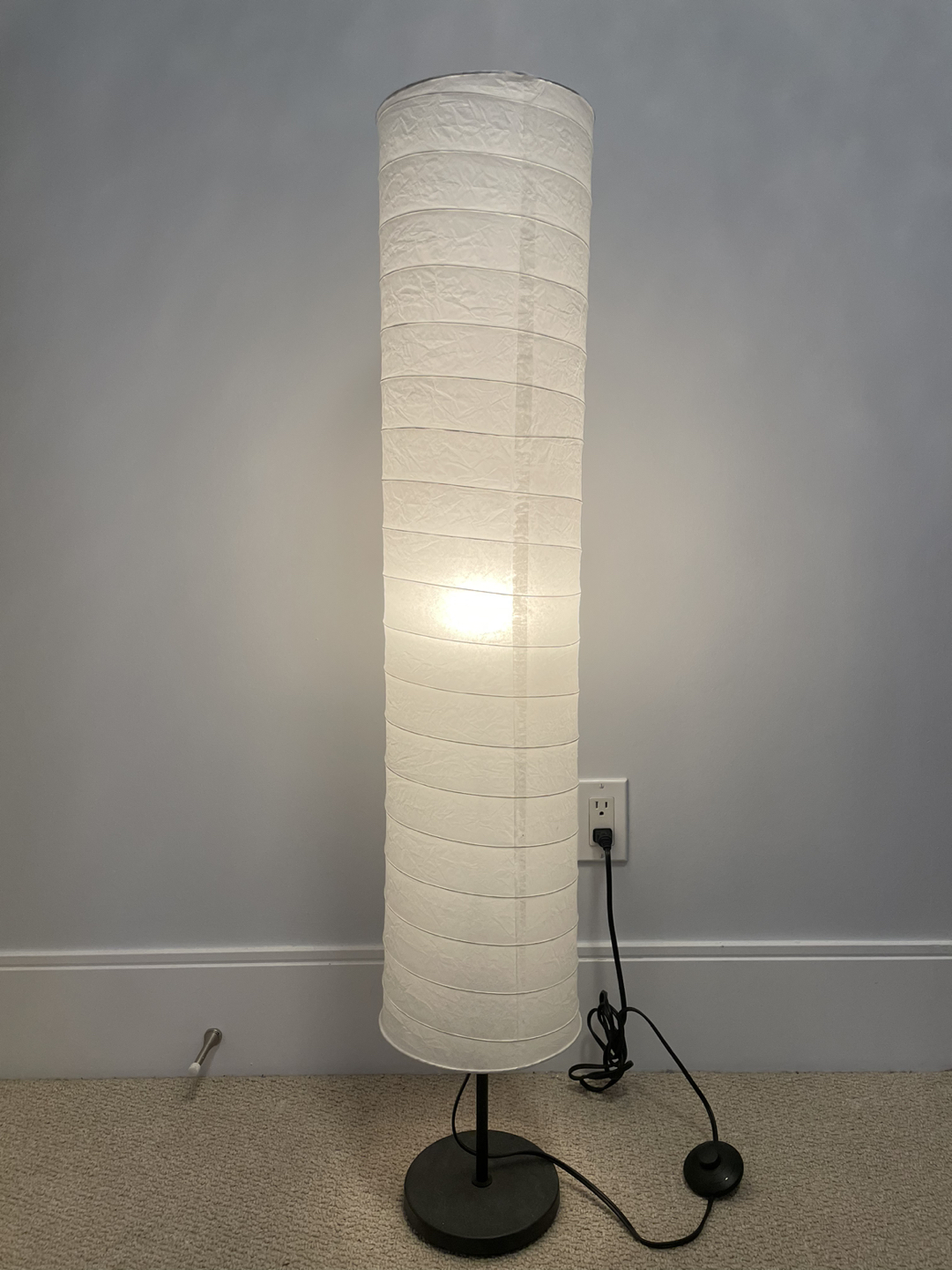 Cylindrical paper lamp