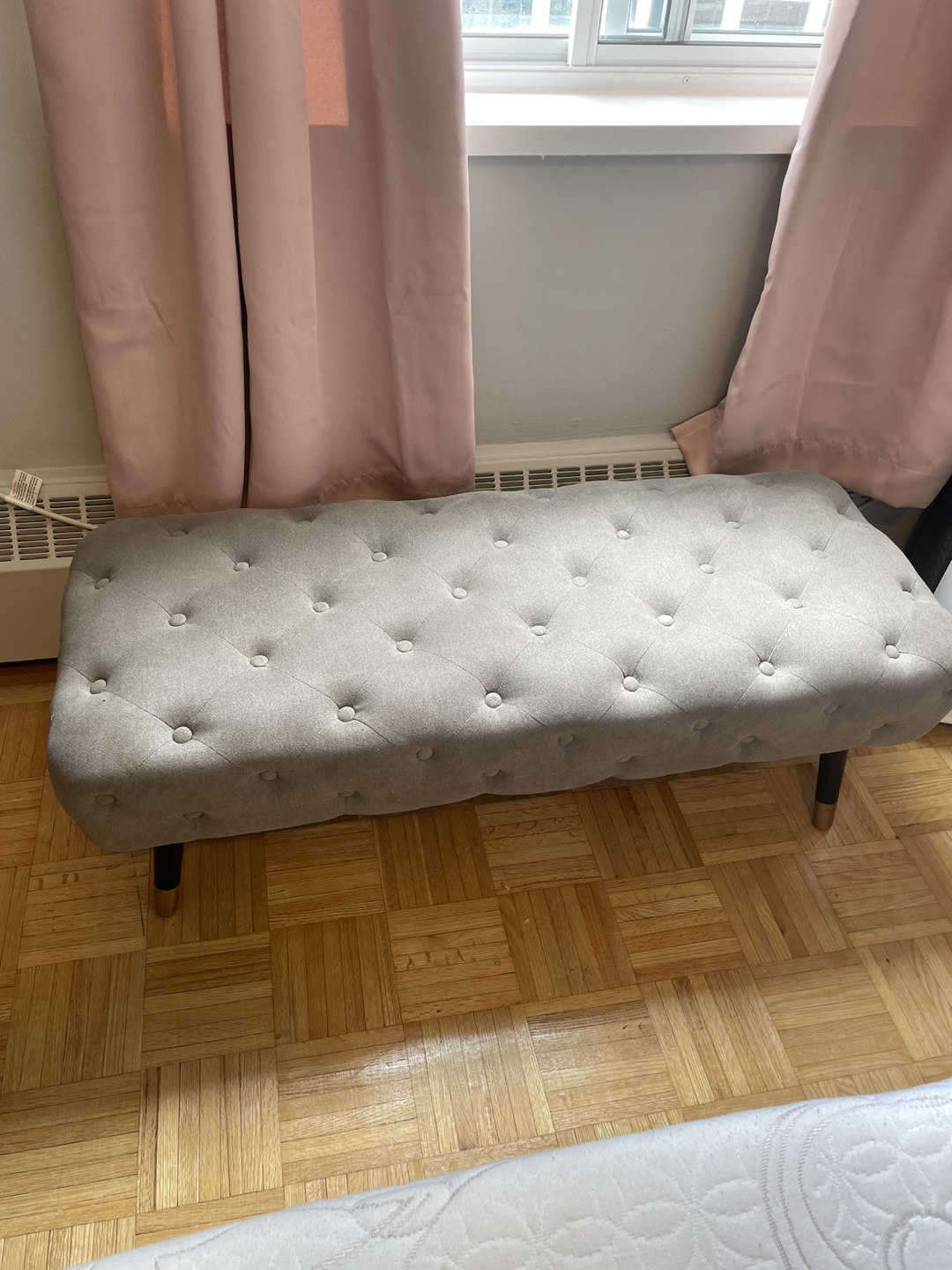 Gorgeous grey tufted bench thumbnail