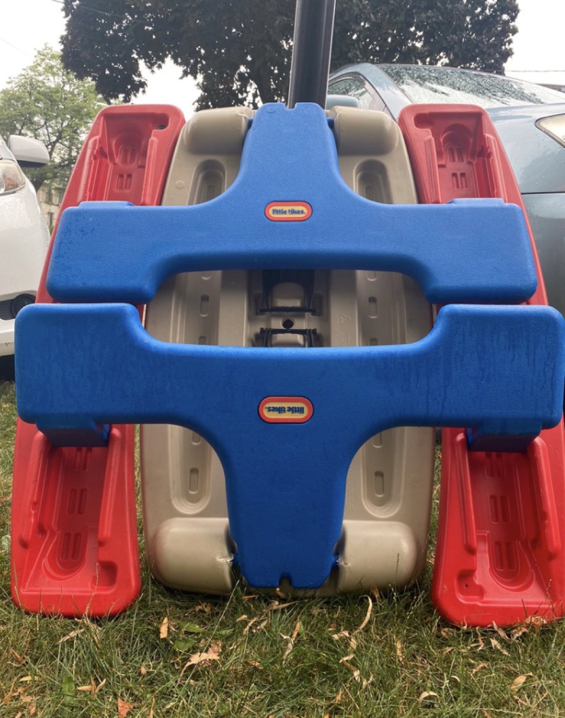 Little tikes foldable picnic table for kids - photo 2