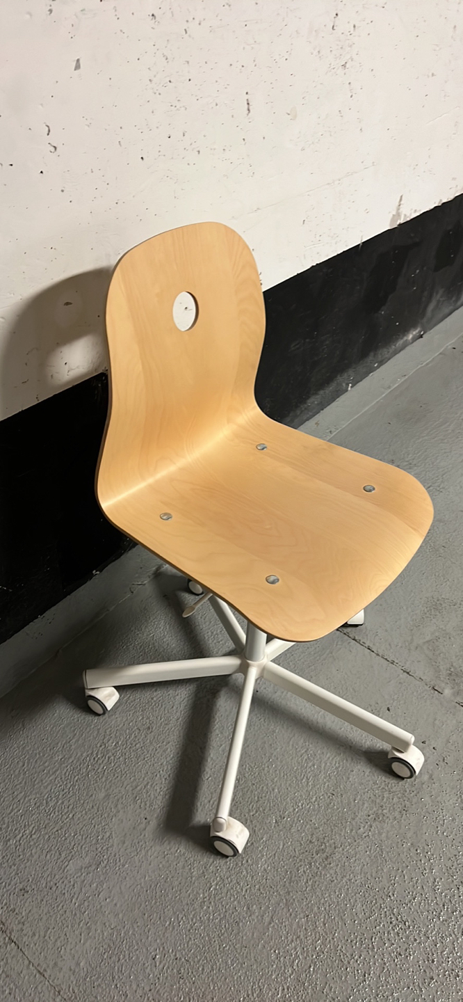 Wooden IKEA chair - photo 2