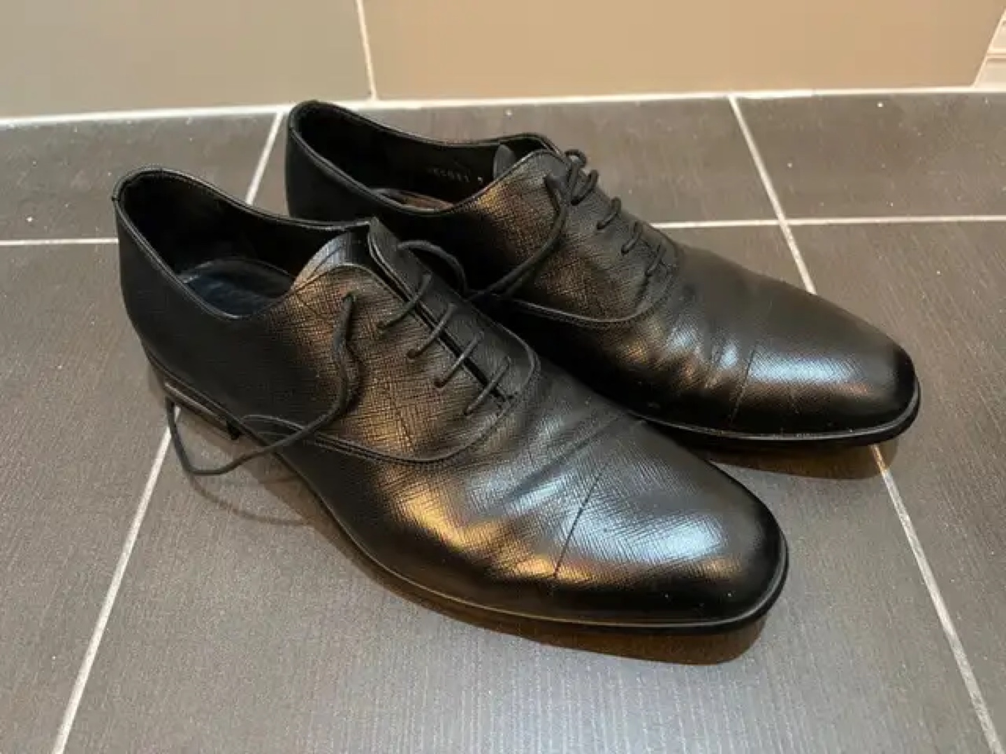 PRADA Like NEW Black Dress Shoes Men's Size 9-9.5 thumbnail