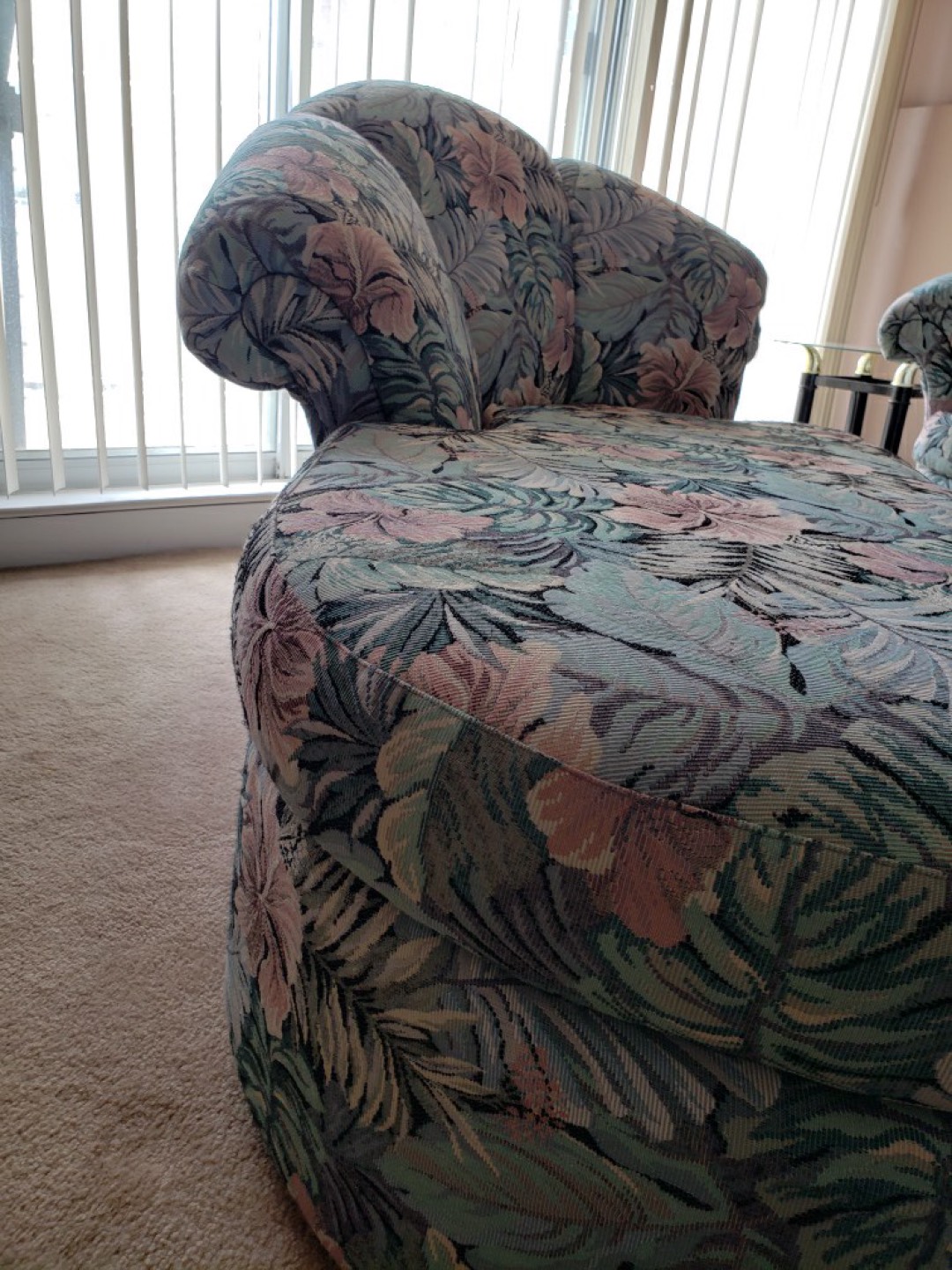Sofa and chaise lounge - photo 4
