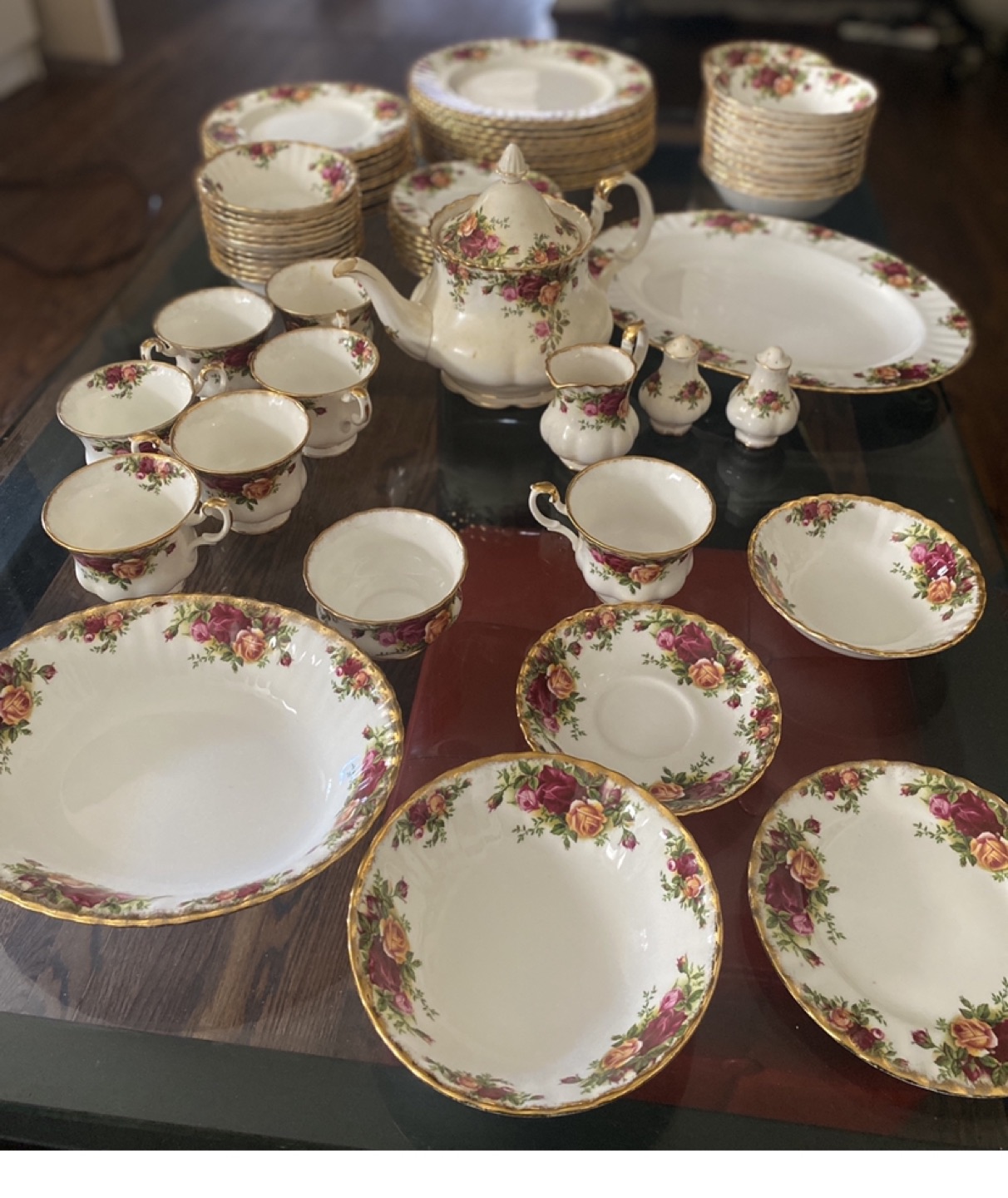 Royal Albert porcelain for messaging only serious buyer  please