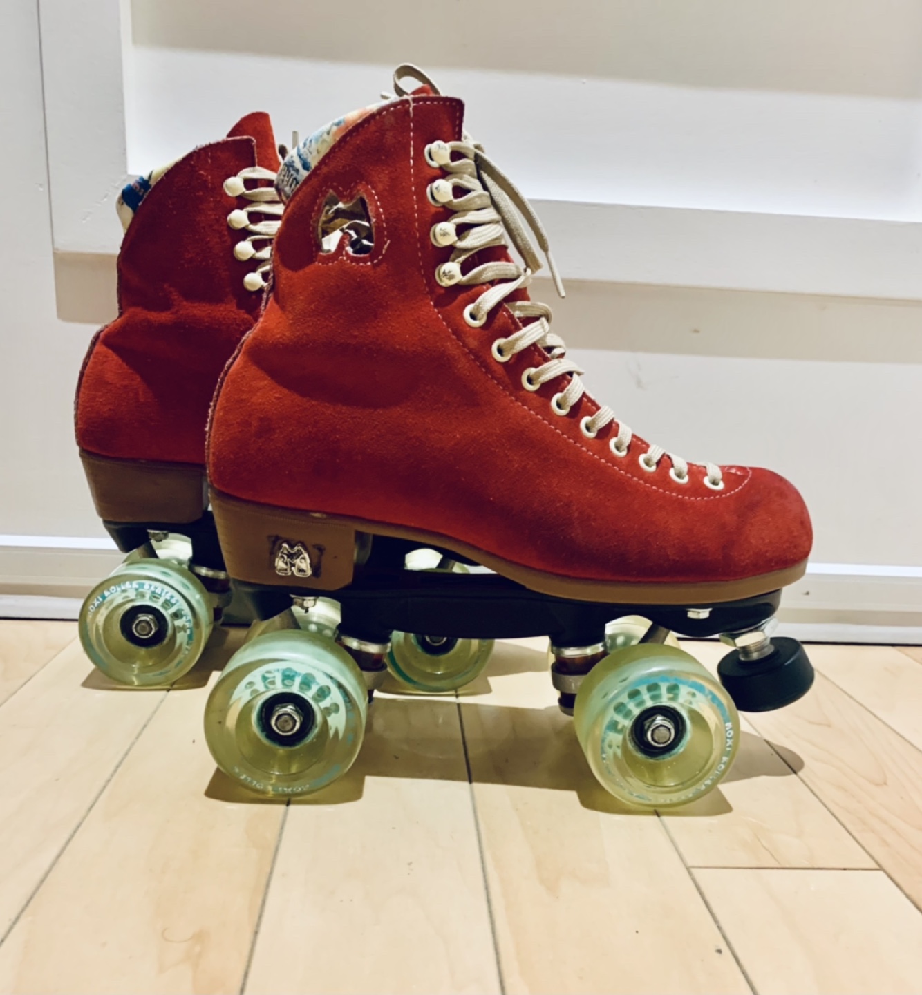Moxi Skates Size 7 - photo 2