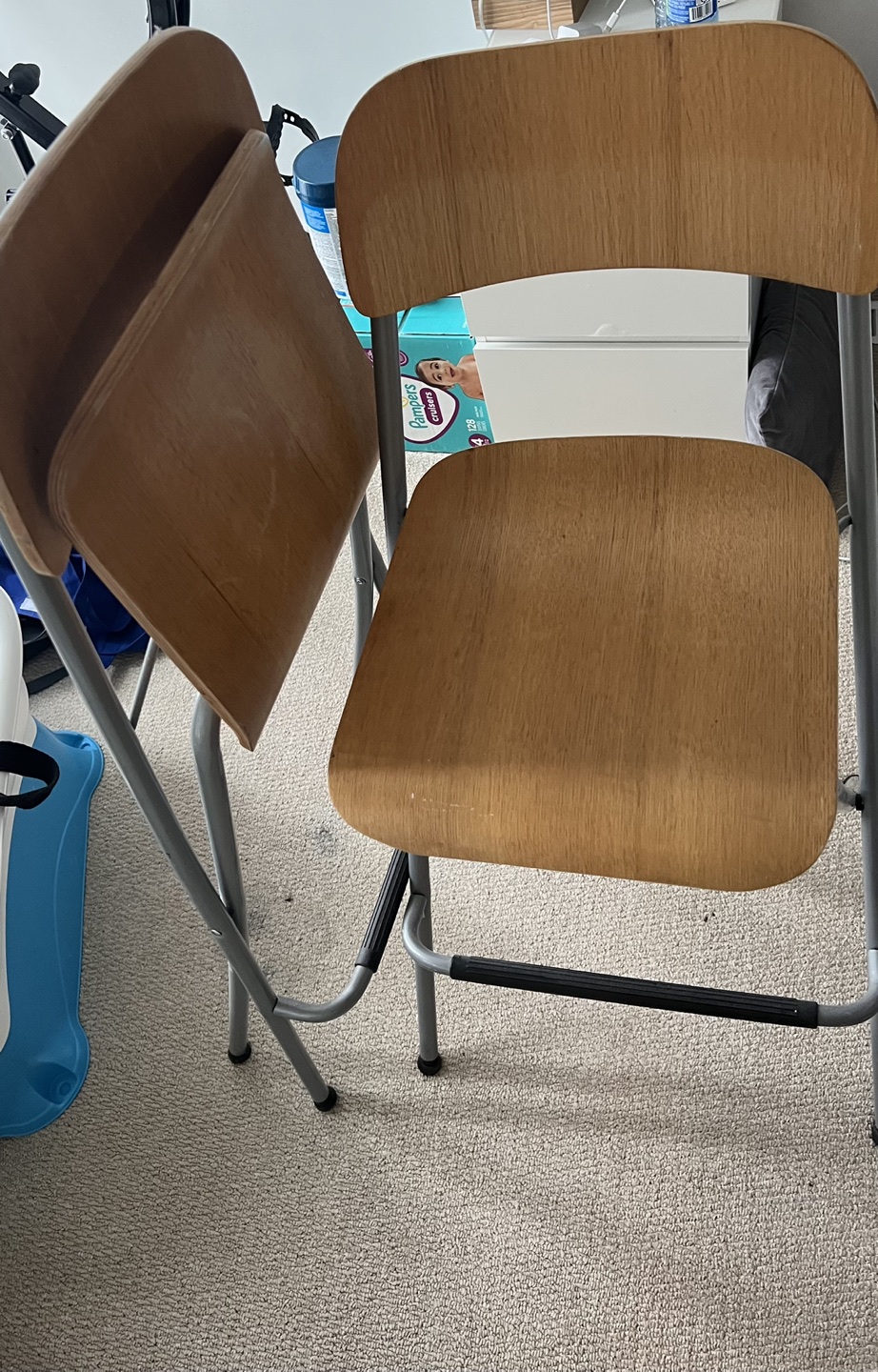 Bar folding stool