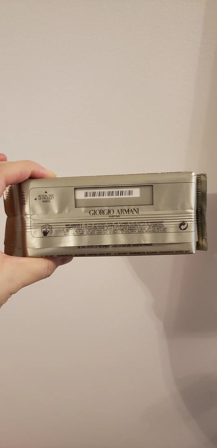 Giorgio Armani Emporio Armani perfume image indicator(2)