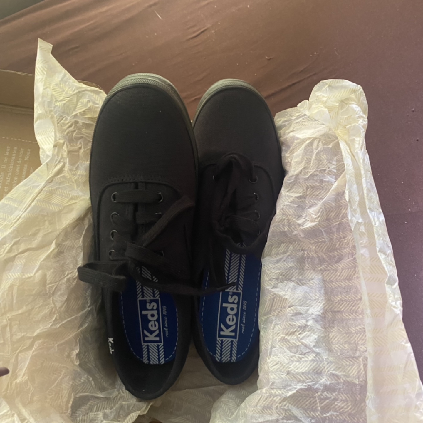 Keds size 6 black sneaker thumbnail