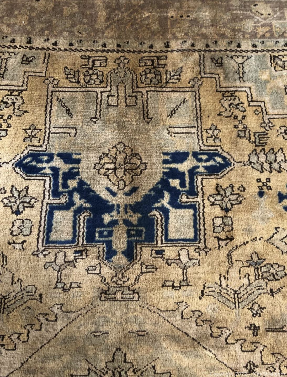 Handcrafted 100% Wool Persian Carpet image indicator(3)