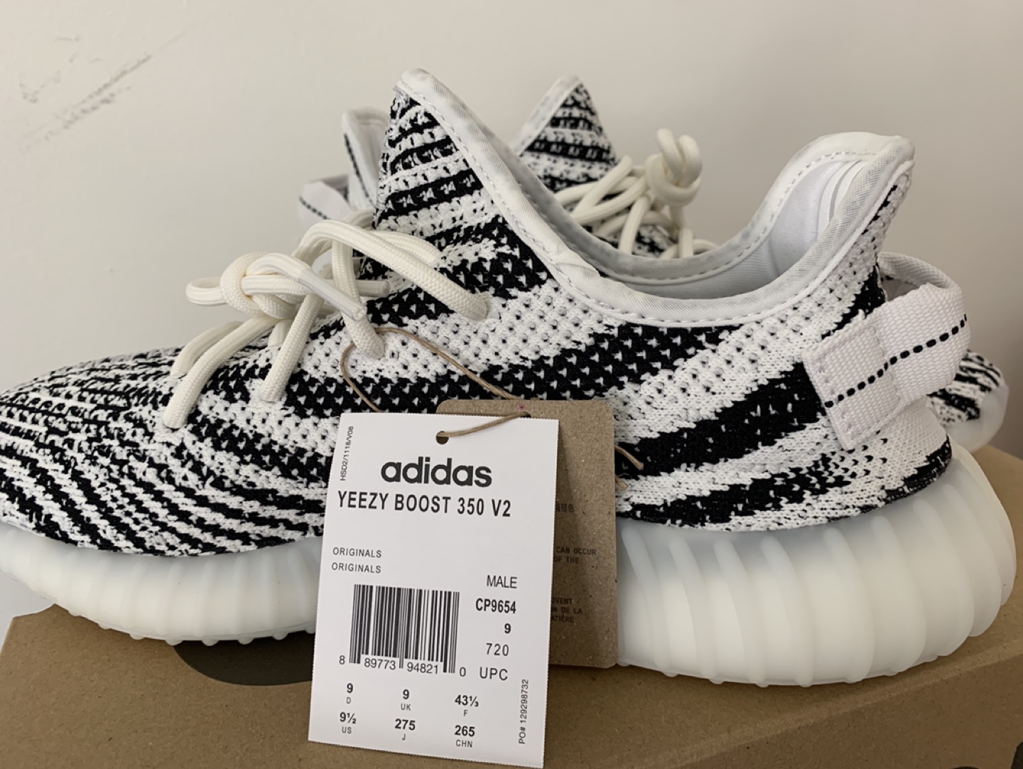 Yeezy 350 zebra 9.5 size - photo 5
