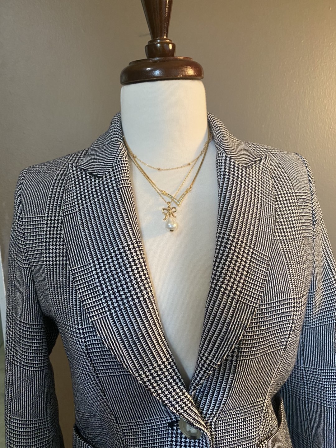 Smythe Blazer size 4 image indicator(5)